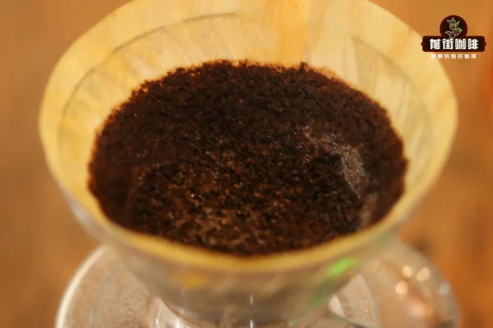 手冲咖啡绕圈注水大小如何影响粉墙厚度与最终风味表现 手冲咖啡绕圈注水大小如何影响粉墙厚度与最终风味表现