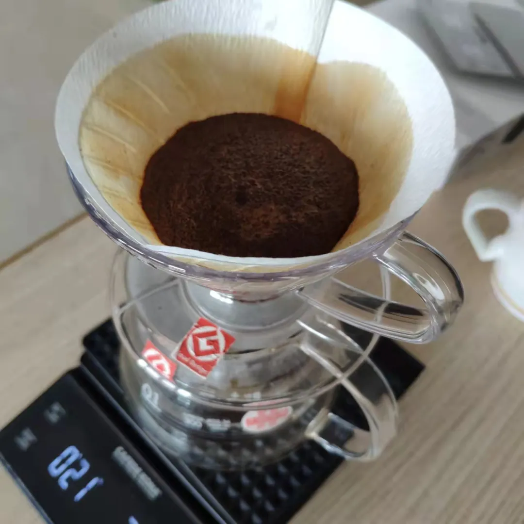 手磨与电磨性能差异实测：挂耳和手冲的风味距离究竟有多大