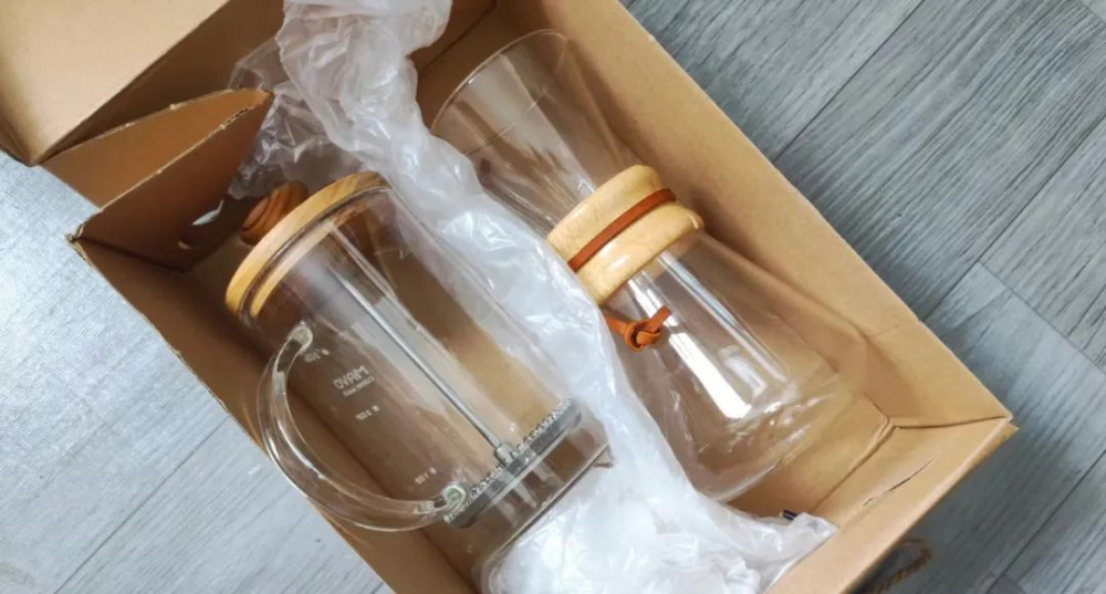 化学家打造的经典手冲器具:Chemex咖啡壶的起源故事与冲煮方法 化学家打造的经典手冲器具:Chemex咖啡壶的起源故事与冲煮方法