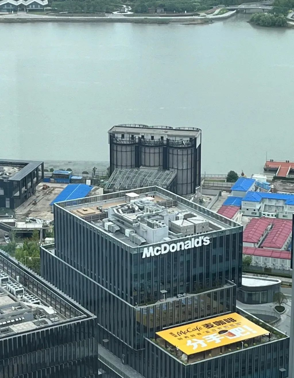 麦咖啡宣告品牌独立:拿铁升级为奶铁,现磨咖啡与快餐咖啡正式分道扬镳 麦咖啡宣告品牌独立:拿铁升级为奶铁,现磨咖啡与快餐咖啡正式分道扬镳