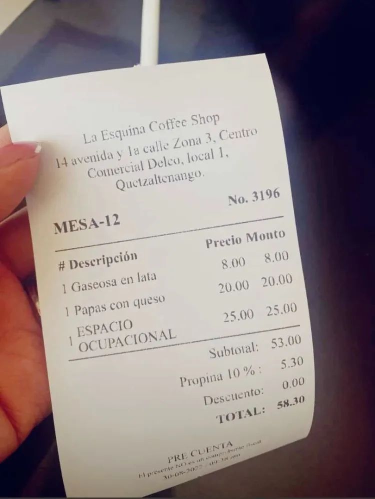 危地马拉咖啡店如厕竟收空间占用费，金额高过餐食引发争议