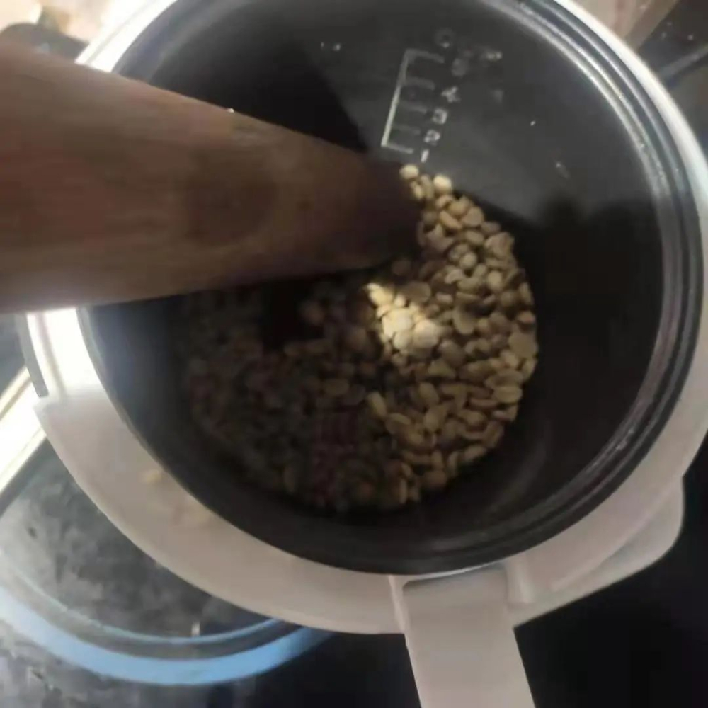 居家烘焙咖啡豆的多种尝试与油炸咖啡豆实验解析 居家烘焙咖啡豆的多种尝试与油炸咖啡豆实验解析