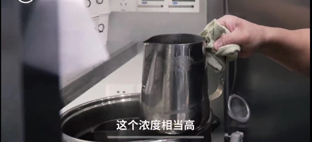 紫砂壶也能蒸咖啡?中式萃取再出新招,低温慢萃带来醇厚新体验 紫砂壶也能蒸咖啡?中式萃取再出新招,低温慢萃带来醇厚新体验