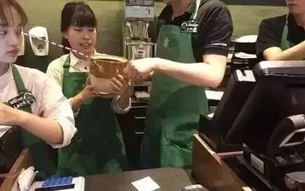 2023世界地球日:星巴克自带杯免费咖啡背后,那些值得关注的环保初心 2023世界地球日:星巴克自带杯免费咖啡背后,那些值得关注的环保初心