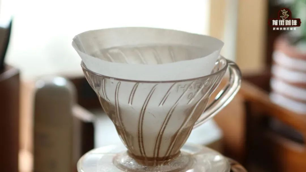 手冲咖啡滤纸如何完美贴合V60滤杯?一个让贴合率达95%的实用方法 手冲咖啡滤纸如何完美贴合V60滤杯?一个让贴合率达95%的实用方法