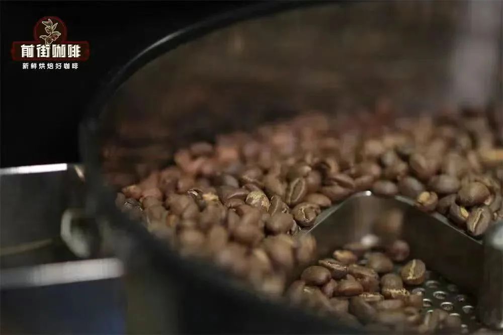 中度烘焙的咖啡豆为何外观偏深?烘焙师判定色值的方法与处理法影响 中度烘焙的咖啡豆为何外观偏深?烘焙师判定色值的方法与处理法影响