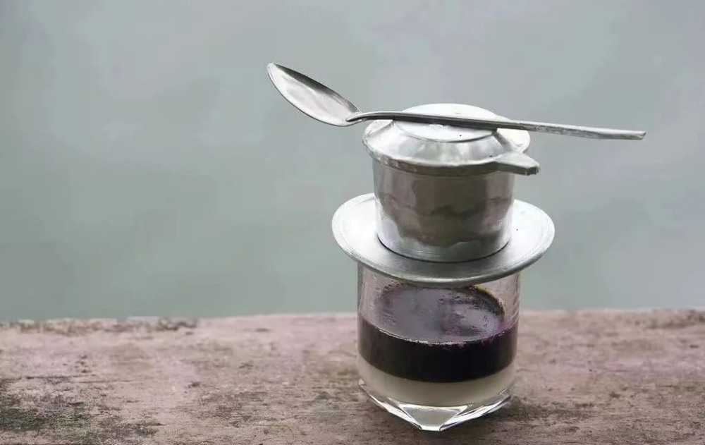 越南滴滴壶的用法解析:能否胜任手冲咖啡的冲煮? 越南滴滴壶的用法解析:能否胜任手冲咖啡的冲煮?