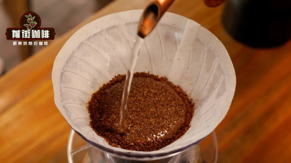 手冲闷蒸时咖啡粉层鼓起后又塌陷,这正常吗?原因与调整方法解析 手冲闷蒸时咖啡粉层鼓起后又塌陷,这正常吗?原因与调整方法解析