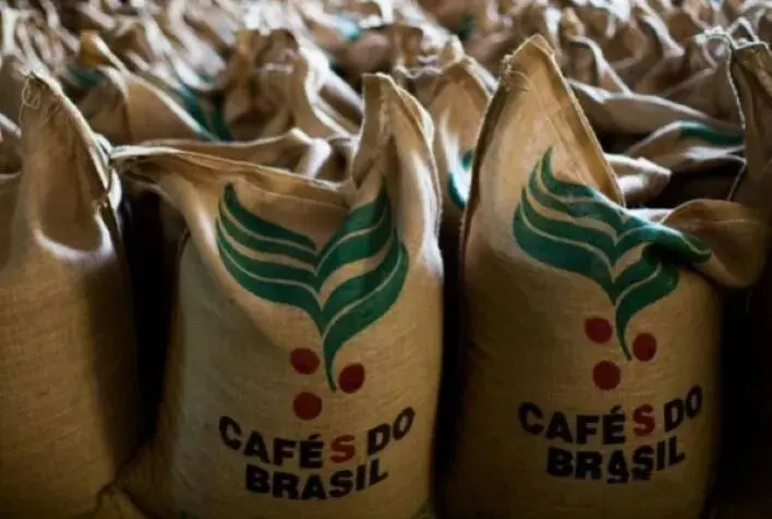 巴西CECAFÉ一月咖啡出口量劲增39%,罗布斯塔狂飙五倍,新产季产量预期向好 巴西CECAFÉ一月咖啡出口量劲增39%,罗布斯塔狂飙五倍,新产季产量预期向好