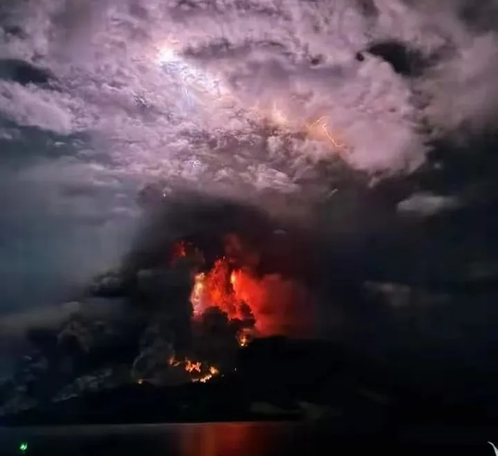 印尼多座火山接连喷发警戒升至最高,罗布斯塔咖啡产量或大幅下滑 印尼多座火山接连喷发警戒升至最高,罗布斯塔咖啡产量或大幅下滑