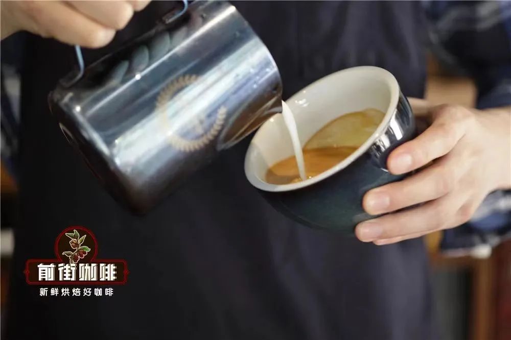 如何让拉花融合更干净?拿铁咖啡作图时牛奶注入高度、流量、落点与奶泡油脂状态的四个关键细节 如何让拉花融合更干净?拿铁咖啡作图时牛奶注入高度、流量、落点与奶泡油脂状态的四个关键细节