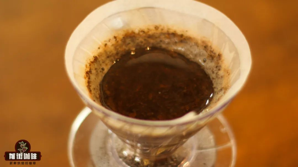 手冲咖啡滤杯液体变透明是何原因?细粉堵塞与豆子新鲜度的排查及解决思路 手冲咖啡滤杯液体变透明是何原因?细粉堵塞与豆子新鲜度的排查及解决思路