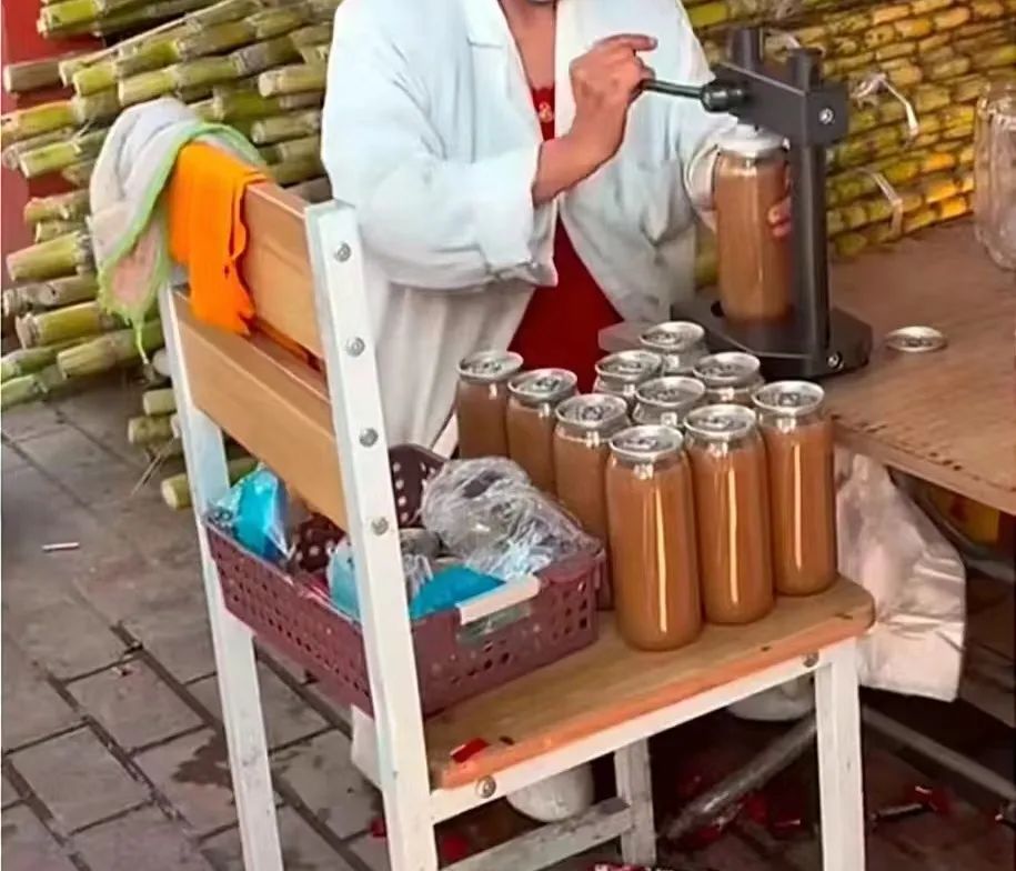 南京韩老太手冲咖啡热潮退去后,10元一杯的生意如今怎样了? 南京韩老太手冲咖啡热潮退去后,10元一杯的生意如今怎样了?