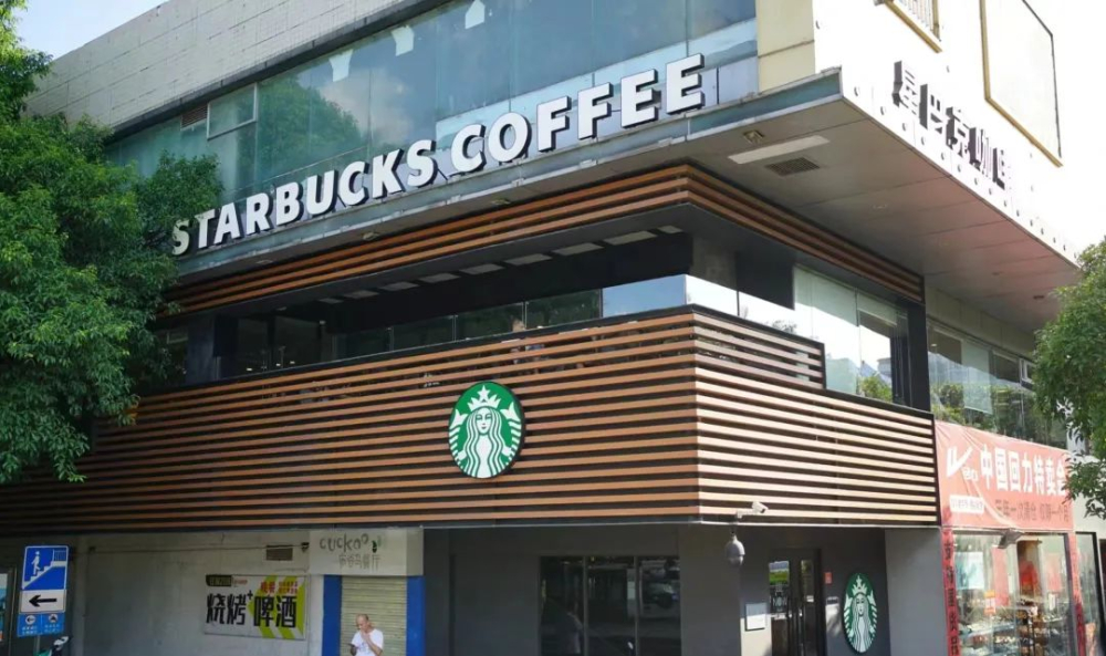 桂林首家星巴克十年后悄然落幕,城市商业格局变迁下的老店命运 桂林首家星巴克十年后悄然落幕,城市商业格局变迁下的老店命运
