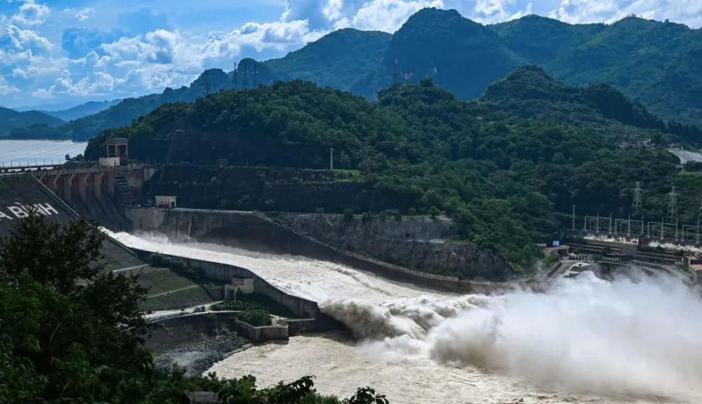 湄公河洪水来袭叠加干旱减产,越南罗布斯塔咖啡价格或将高位运行至2025年初 湄公河洪水来袭叠加干旱减产,越南罗布斯塔咖啡价格或将高位运行至2025年初