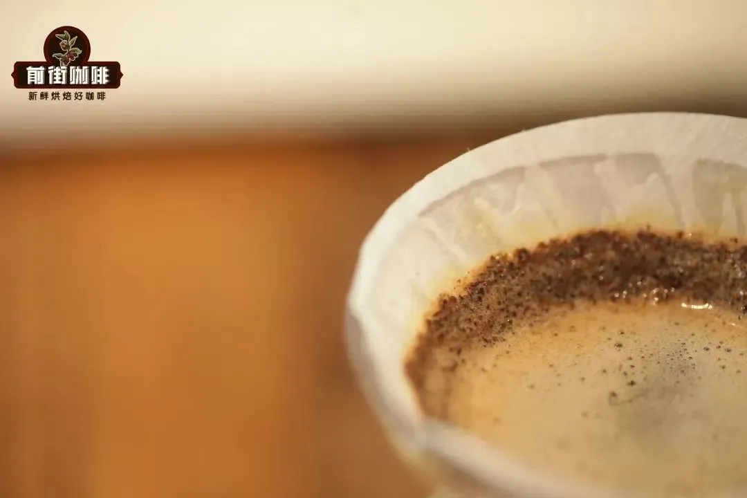 手冲咖啡粉量如何影响风味?01与02滤杯适配差异及小滤杯大粉量冲煮技巧 手冲咖啡粉量如何影响风味?01与02滤杯适配差异及小滤杯大粉量冲煮技巧
