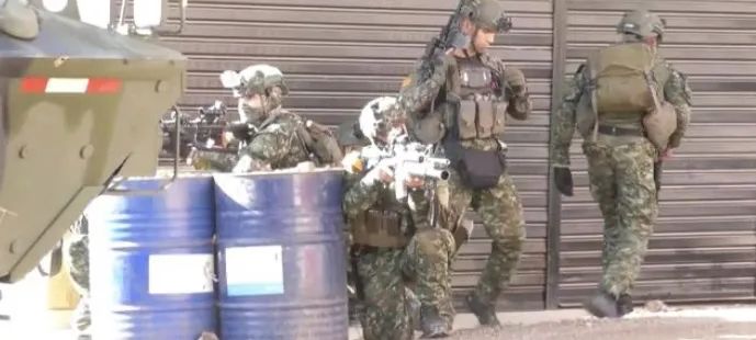 哥伦比亚考卡省武装冲突升级：1400名士兵出动，咖啡产区再遭山火冲击