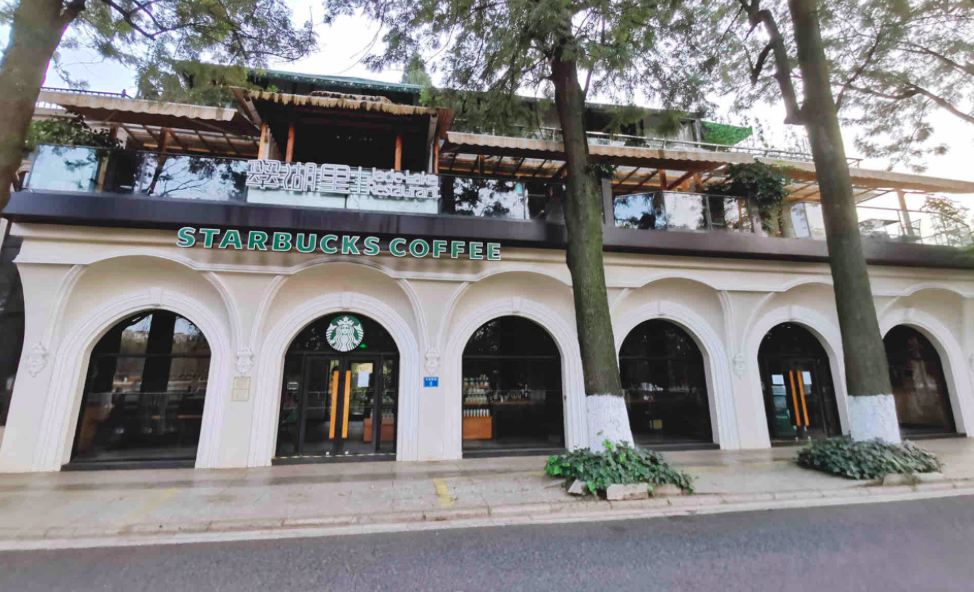 国庆假期中昆明翠湖星巴克突闭店:风光门店谢幕,金俊广场店与旭东K9中心店也相继停业 国庆假期中昆明翠湖星巴克突闭店:风光门店谢幕,金俊广场店与旭东K9中心店也相继停业