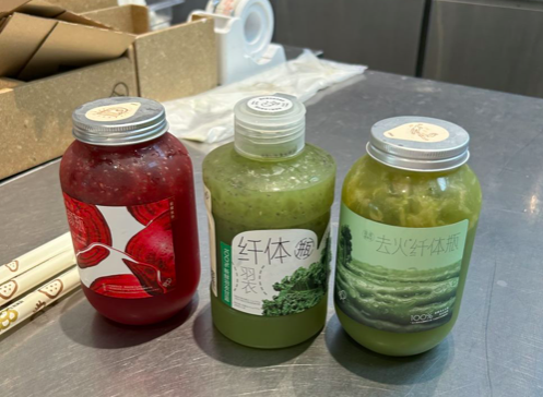 喜茶超级植物茶持续上新,后厨员工变身全天候果蔬处理工直呼吃不消 喜茶超级植物茶持续上新,后厨员工变身全天候果蔬处理工直呼吃不消