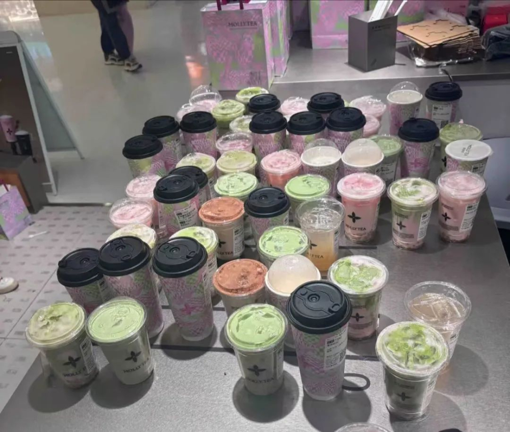 红心芭乐饮品热销背后:茉莉奶白员工手工去籽苦不堪言,催熟妙招难解订单压力 红心芭乐饮品热销背后:茉莉奶白员工手工去籽苦不堪言,催熟妙招难解订单压力
