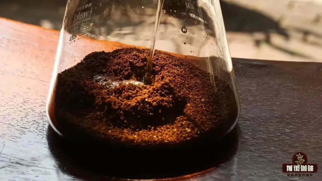 冷萃咖啡粉水比与浸泡时长怎么定？解析冰酿风味偏淡的成因