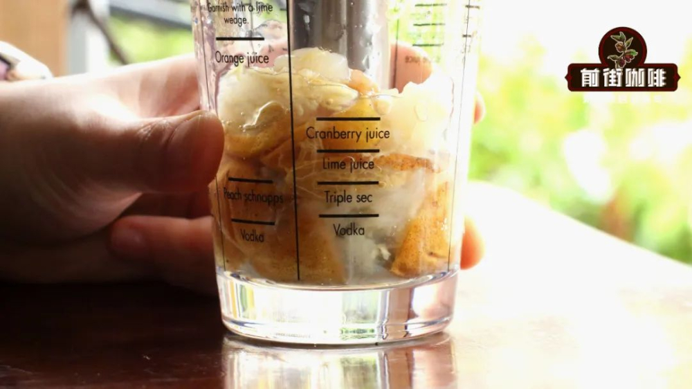 黄皮冰美式怎么做好喝?三种特调配方:气泡版、茉莉花茶版与话梅冰瑶版详细教程 黄皮冰美式怎么做好喝?三种特调配方:气泡版、茉莉花茶版与话梅冰瑶版详细教程