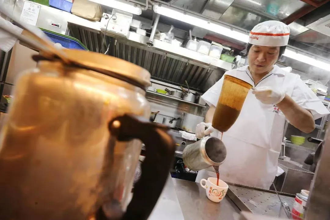 港式鸳鸯奶茶到底是什么饮品?里面加咖啡吗?手把手教你在家做正宗版本 港式鸳鸯奶茶到底是什么饮品?里面加咖啡吗?手把手教你在家做正宗版本