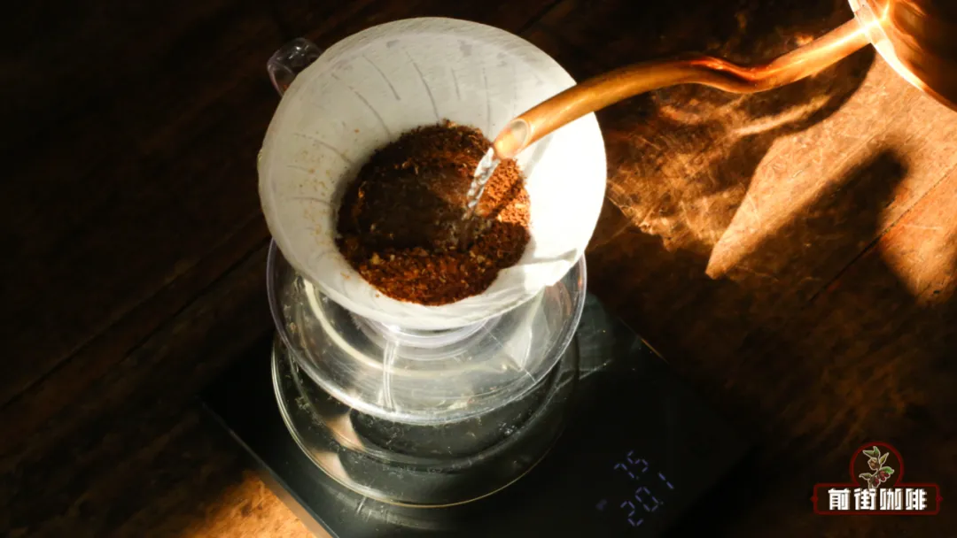 耶加雪菲咖啡冲煮指南:多种手法解析与一杯价格参考 耶加雪菲咖啡冲煮指南:多种手法解析与一杯价格参考