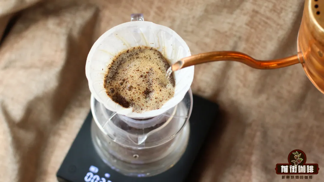 手冲咖啡分段注水有何原理与优势?注水比例及灵活调整方法全解析 手冲咖啡分段注水有何原理与优势?注水比例及灵活调整方法全解析