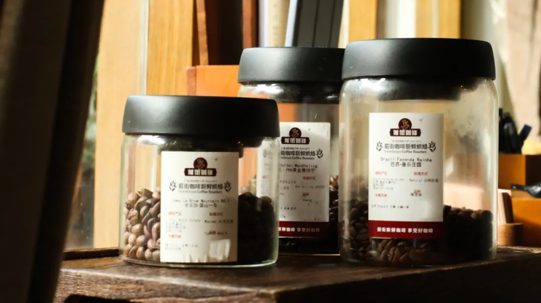 手冲与意式咖啡需要电子秤吗?从粉量到液重解析精准称量的必要性 手冲与意式咖啡需要电子秤吗?从粉量到液重解析精准称量的必要性