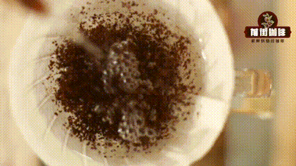 手冲分段注水的原理与注水高度对风味的实际影响解析