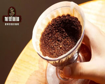 手冲咖啡里的花果香派：柑橘、莓果、热带水果