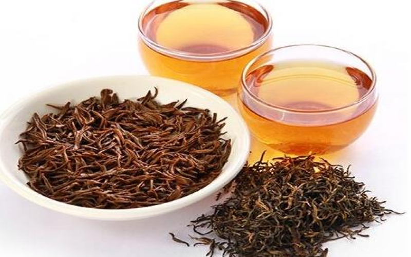 陈年黄枝香单枞乌龙与陈年金骏眉红茶：时光如何重塑茶香与口感