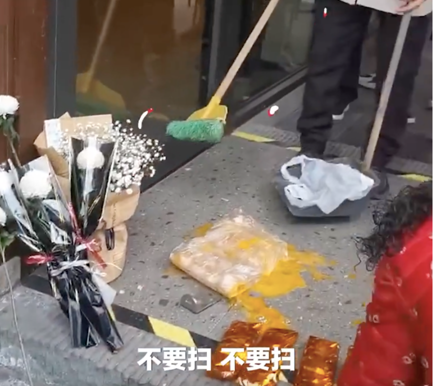 星巴克部分饮品食品调价上涨 此前重庆门店驱赶民警风波持续发酵 星巴克部分饮品食品调价上涨 此前重庆门店驱赶民警风波持续发酵