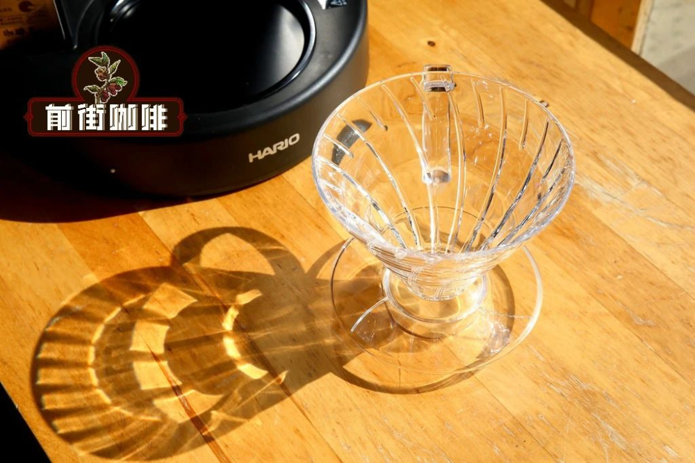 Hario V60滤杯螺旋肋骨设计解析 注水方向对萃取流速的影响 Hario V60滤杯螺旋肋骨设计解析 注水方向对萃取流速的影响
