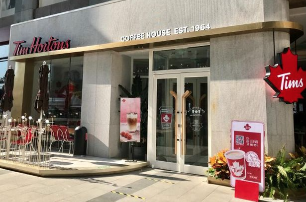 Tims中国二季度仅净增1家门店,大幅关店降本推动EBITDA扭亏 Tims中国二季度仅净增1家门店,大幅关店降本推动EBITDA扭亏