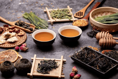年轻人掀起中药茶饮热潮,养生新风尚悄然兴起 年轻人掀起中药茶饮热潮,养生新风尚悄然兴起