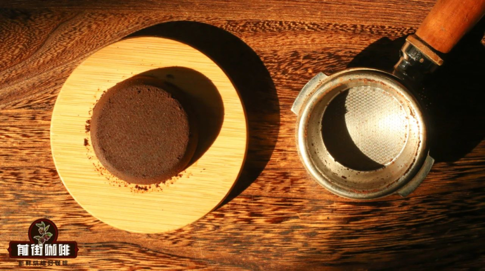 咖啡渣再利用指南:意式咖啡饼渣的正确处理方式与网络偏方真相 咖啡渣再利用指南:意式咖啡饼渣的正确处理方式与网络偏方真相