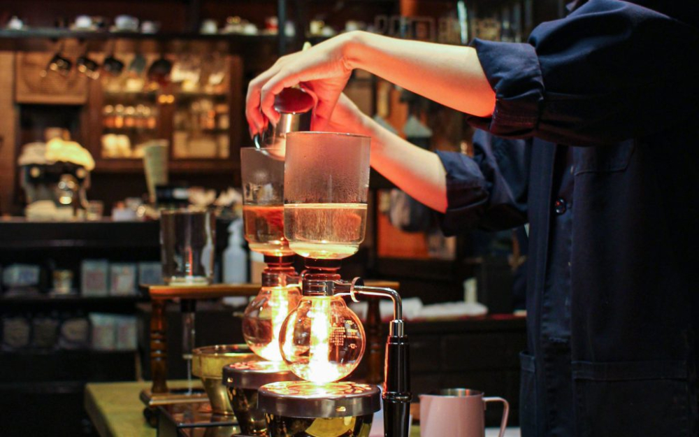 虹吸壶咖啡冲煮全攻略:从萃取原理到操作步骤详解 虹吸壶咖啡冲煮全攻略:从萃取原理到操作步骤详解