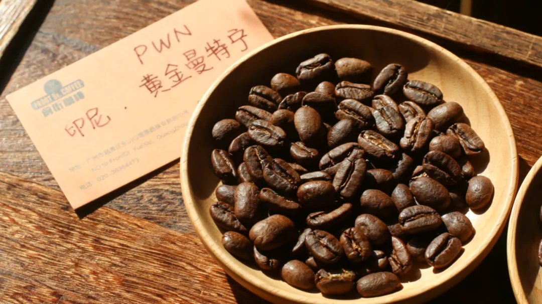 30克咖啡粉手冲全指南：V60 02号大滤杯的参数调整与实操要点